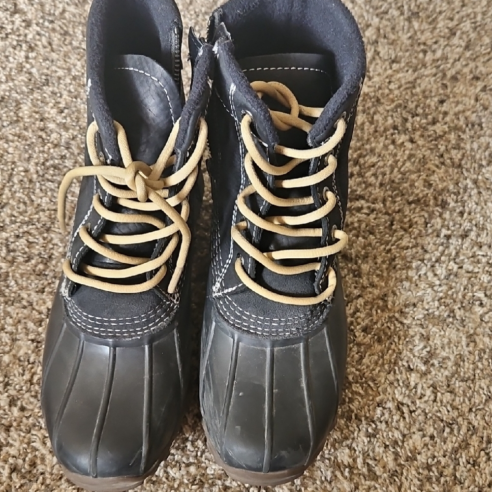 Wolverine Black and Tan Winter Boots